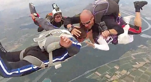 هاوسەرگیری لە ئاسمان